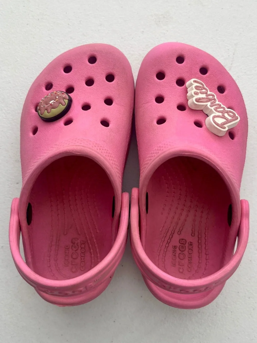 Crocs Kids Pink Clog Water Shoes, Barbie/Doughnut Jibbutz Charms Size 10